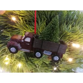 Teherautó fenyővel akasztós dekor