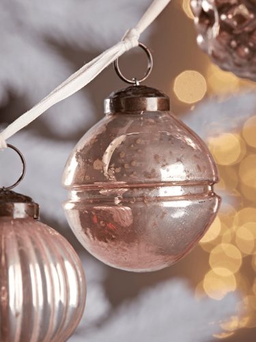 Halvány rózsaszín üvegdísz szett 3 db-os gömb